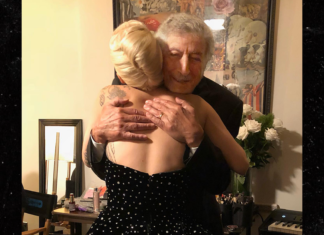 Lady Gaga Pays Tribute to Tony Bennett