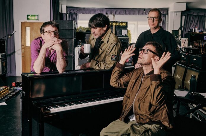 BLUR-press-credit-Reuben-Bastienne-Lewis-1-2023-billboard-1548.jpg