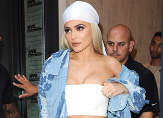 Kylie Jenner Rocks Nude Crop Top & Underwear For Lip Gloss Campaign – Hollywood Life