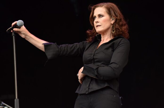 alison-moyet-1548-1616059108.jpg