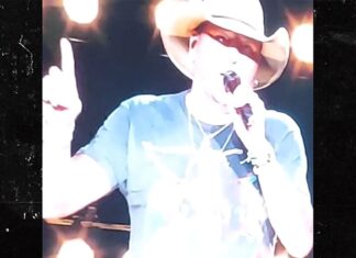 Jason Aldean Says 'Try That in a Small Town' Connects with Boston b/c of Marathon Bombings