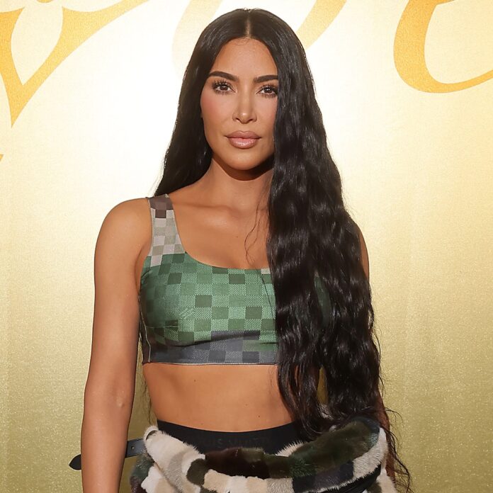 rs_1200x1200-230728110944-1200-Kim_Kardashian.jpg