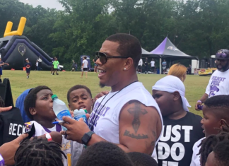 Ray Rice Visits Baltimore Ravens Training Camp, Hangs With Marshawn Lynch
