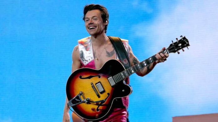 02-Harry-Styles-2022-billboard-pro-1260.jpg