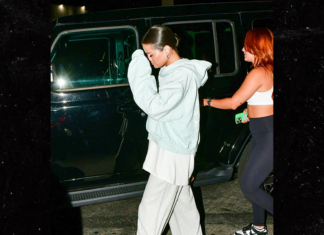 Selena Gomez and Organ Donor Francia Raisa Go Bowling Together