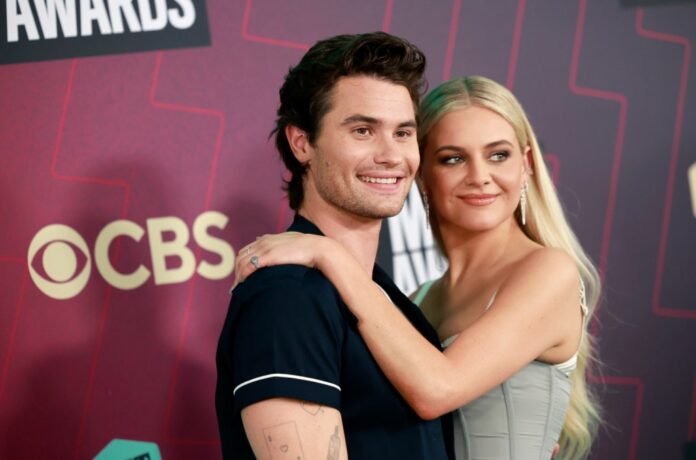 Chase-Stokes-and-Kelsea-Ballerini-2023-cmt-billboard-1548.jpg