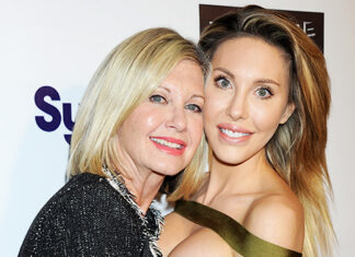Olivia Newton-John’s Daughter Chloe Lattanzi Attends ‘Deltopia’ Event – Hollywood Life