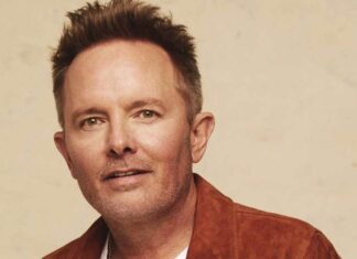 Chris Tomlin’s ‘Holy Forever’ Tops Two Christian Airplay Charts