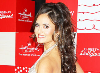 Danica McKellar Rocks Leopard Bikini In Costa Rica With Family: Photos – Hollywood Life