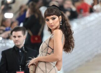 Emily Ratajkowski Calls Herself a ‘Misogynist’ Because She ‘Didn’t F— With Taylor Swift’