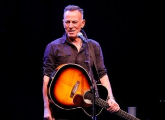 Bruce Springsteen Is Ill, Postpones Two Tour Dates