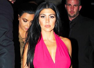 Kourtney Kardashian Shows Baby Bump In Blue Jacket & Skirt: Photos – Hollywood Life