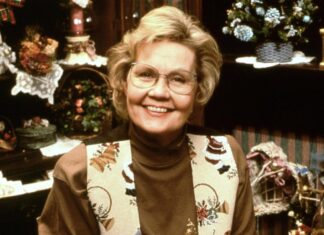 Carol Duvall, crafting icon, was 97