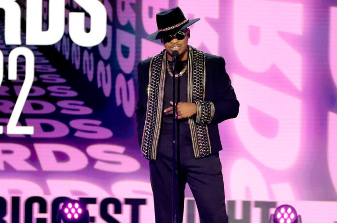 Ne-Yo-show-bet-awards-2022-billboard-1548.jpg