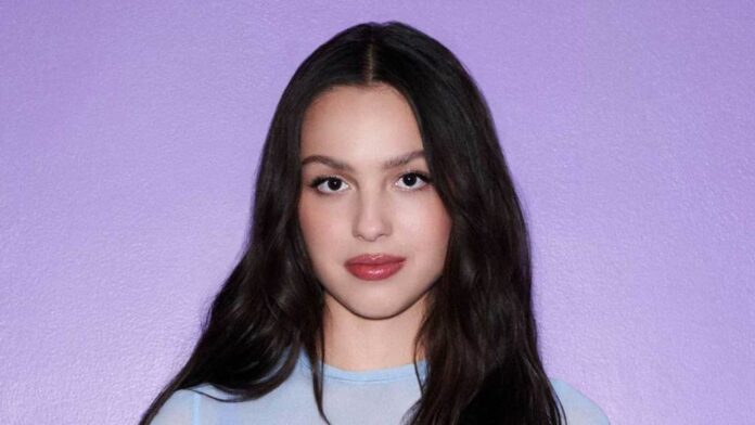 Olivia-Rodrigo-cr-Larissa-Hofmann-press-04-2023-billboard-pro-1260.jpg