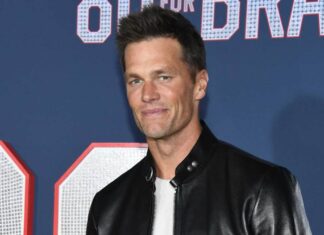 Tom Brady & His Daughter Pose for Photo With BLACKPINK: ‘New Gig In Retirement’