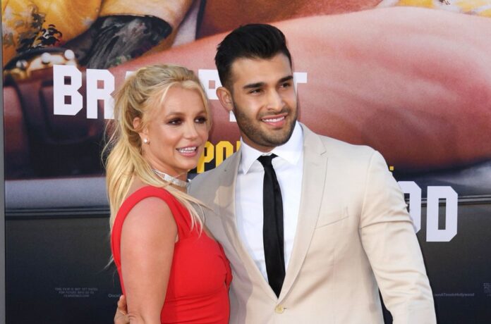 britney-spears-sam-asghari-once-upon-2022-billboard-1548.jpg