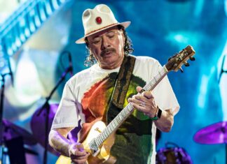 Carlos Santana apologizes after bizarre mid-concert anti-trans speech
