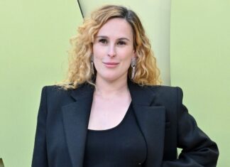 Rumer Willis Shares Nude Photo to Celebrate "Jiggly” Postpartum Body