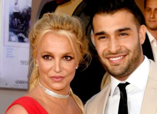 Britney Spears Breaks Silence on Her "Pain" Amid Sam Asghari Divorce