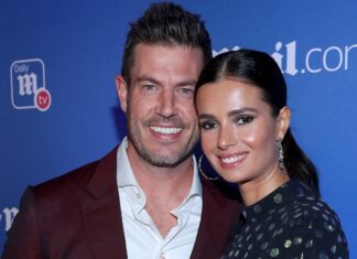 Bachelor's Jesse Palmer Expecting First Baby With Pregnant Wife