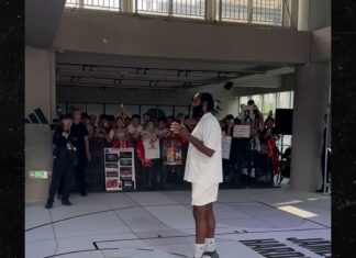 James Harden Blasts 'Liar' 76ers Pres Daryl Morey, Won't Play In Philly