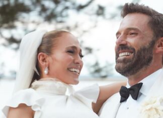 Jennifer Lopez Celebrates Year of Marriage with Ben Affleck, Teases 'Dear Ben Part II'