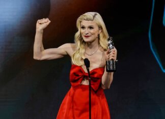 Dylan Mulvaney Opens Up About Winning Her First Streamy Award (Exclusive)