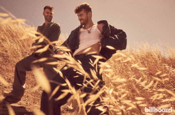 feature-the-chainsmokers-alex-pall-drew-taggart-billboard-2022-miller-mobley-4-1548.jpg