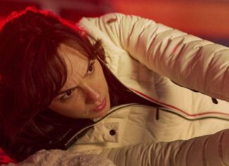 Heart of Stone Review – A Goofy Action Picture Ideal for Popcorn Munching