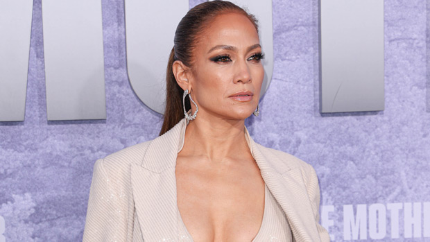 jennifer-lopez-white-bikini-ss-ftr.jpg