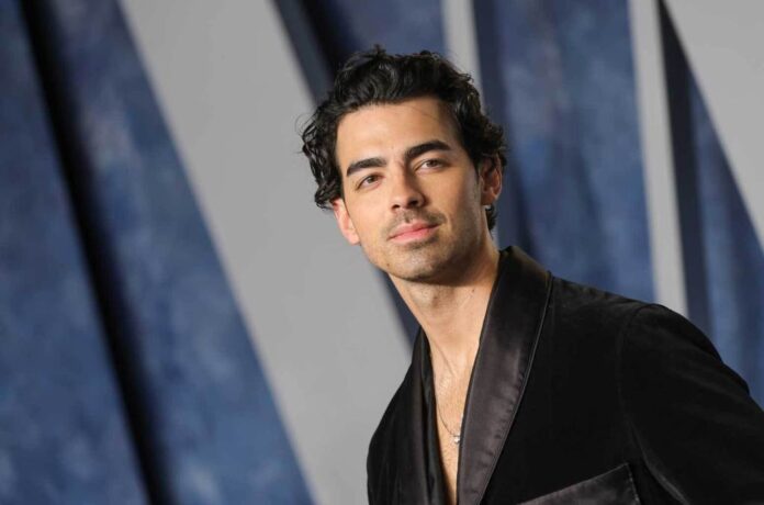 joe-jonas-vanity-fair-2023-red-carpet-a-billboard-1548.jpg