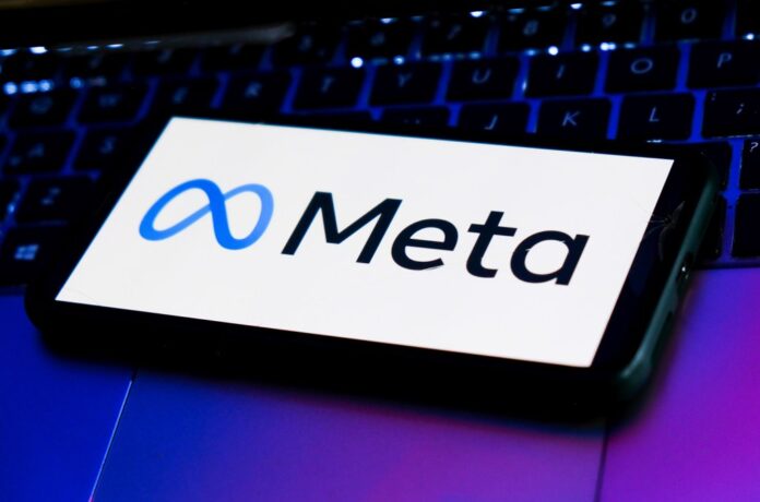 meta-phone-feb-2022-billboard-1548.jpg