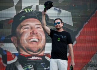 NASCAR star Kurt Busch retires