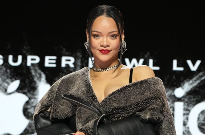 rihanna-fe-b2023-billboard-1548.jpg