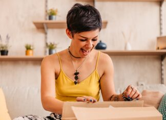 These 12 Sites With Fast Shipping Are Perfect for Last-Minute Shopping