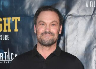 Brian Austin Green Sends Message to Critics of His Newly Shaved Head