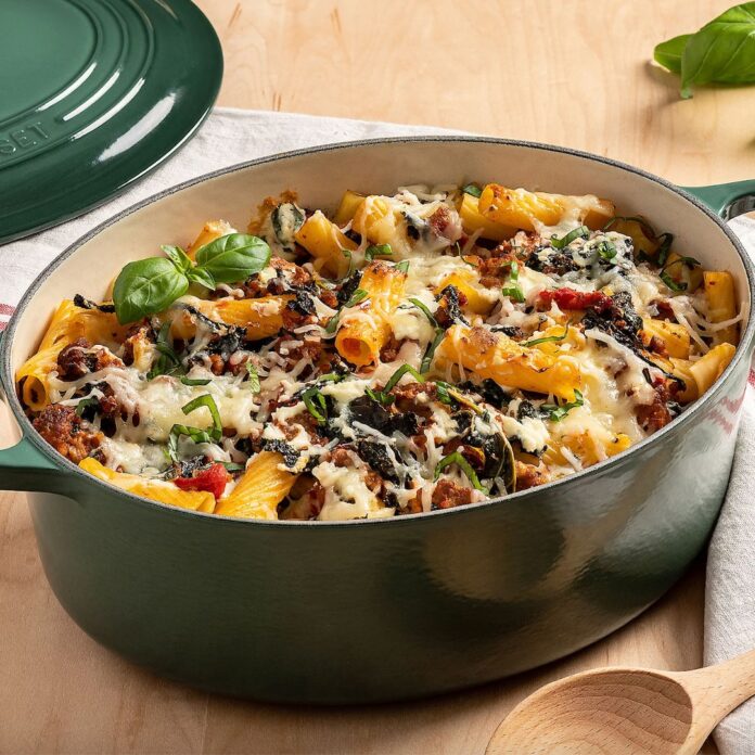 rs_1200x1200-230807071703-lecreuset1200-.jpg