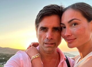 John Stamos Shares Nude Photo to Celebrate His 60th Birthday