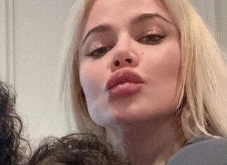 Khloe Kardashian Cuddles Kids True and Tatum "Rob Jr" in Sweet Selfies