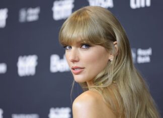 The Hidden Meaning Behind Taylor Swift’s Blue Corset Dress at Jack Antonoff and Margaret Qualley’s Wedding