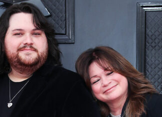 Valerie Bertinelli Seen In Son Wolfgang Van Halen’s Music Video: Watch – Hollywood Life