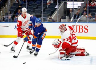 Islanders have a major Zach Parise, Josh Bailey void to fill