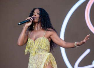 Ari Lennox Needs Love & She’s Not Afraid To Share The Struggle