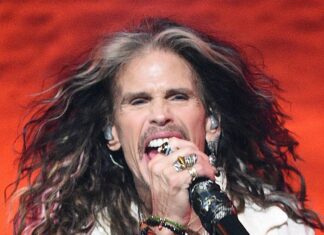 'Aerosmith' Steven Tyler's Vocal Cords are 'Mangled' But Will Sing Again