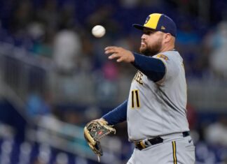 Brewers’ Rowdy Tellez fools Marlins on mound, clinches playoff spot