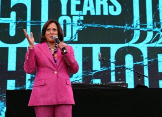 Kamala Harris Hosts Concert at Her Home to Celebrate Hip-Hop Music – The Hollywood Reporter