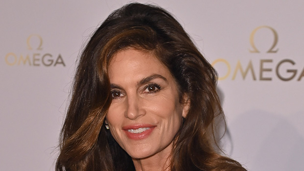 cindy-crawford-makeup-free-Ftr.jpg