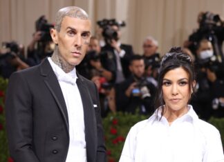 Travis Barker Shares Message on Pregnant Kourtney Kardashian's Surgery