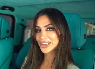 'IG Famous' Woman In Viral Plane Video Says She Left Flight On Her Own Terms